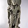 Stehender Bodhisattva Maitreya mit großem Scheibennimbus