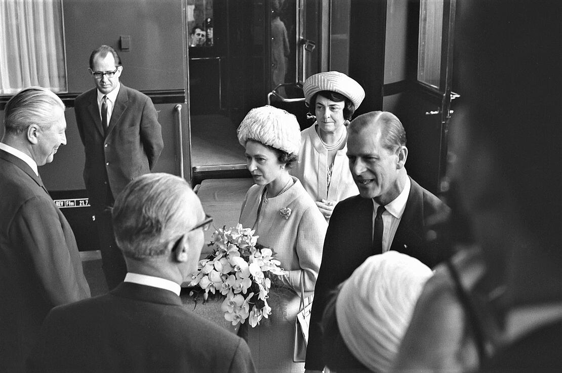 Queen Elizabeth am Bahnhof Stuttgart, 1965